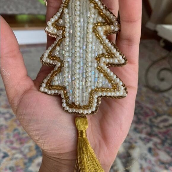 Set of 5 Gold/White Beaded Christmas Tree Holiday Ornaments - Picture 1 of 9